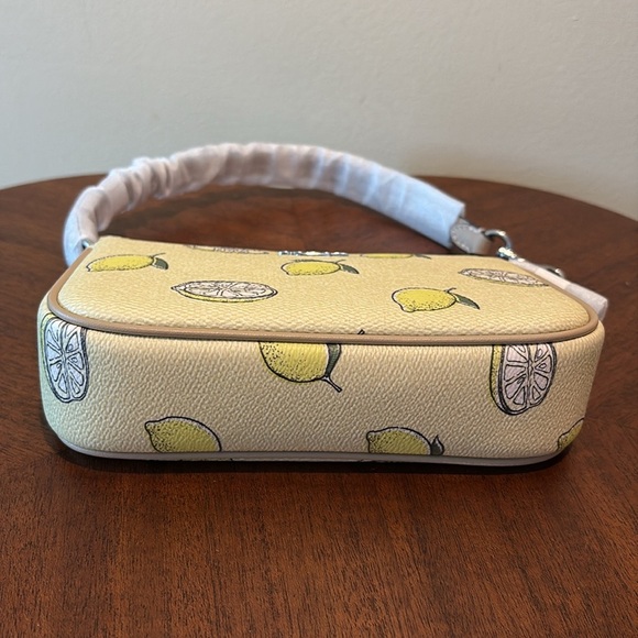 Coach Nolita 19 Lemon mini bag
Satchel Leather yellow garden Glade multi NWT - Picture 8 of 14